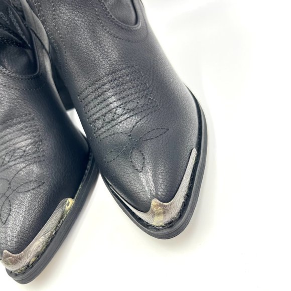 Very Volatile Womens‎ Size 6.5 Black Faux Vegan Leather Western Ankle Boots NEW - Picture 5 of 14